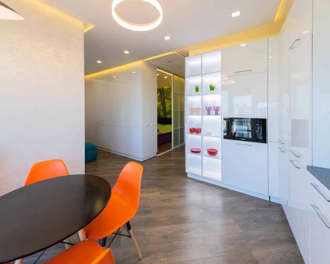 Arcadia Vip Apartments Sea View! Одесса Экстерьер фото